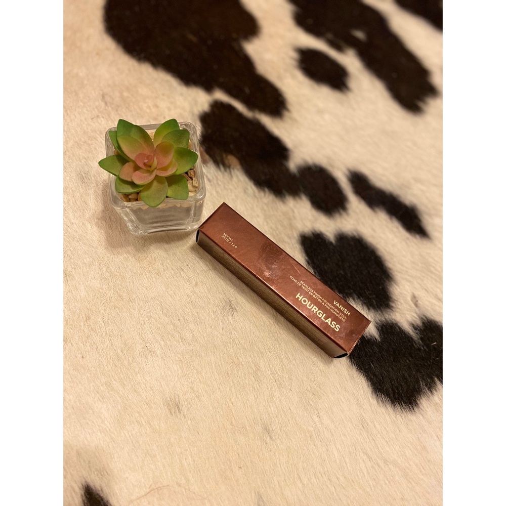 hourglass seamless finish foundation stick